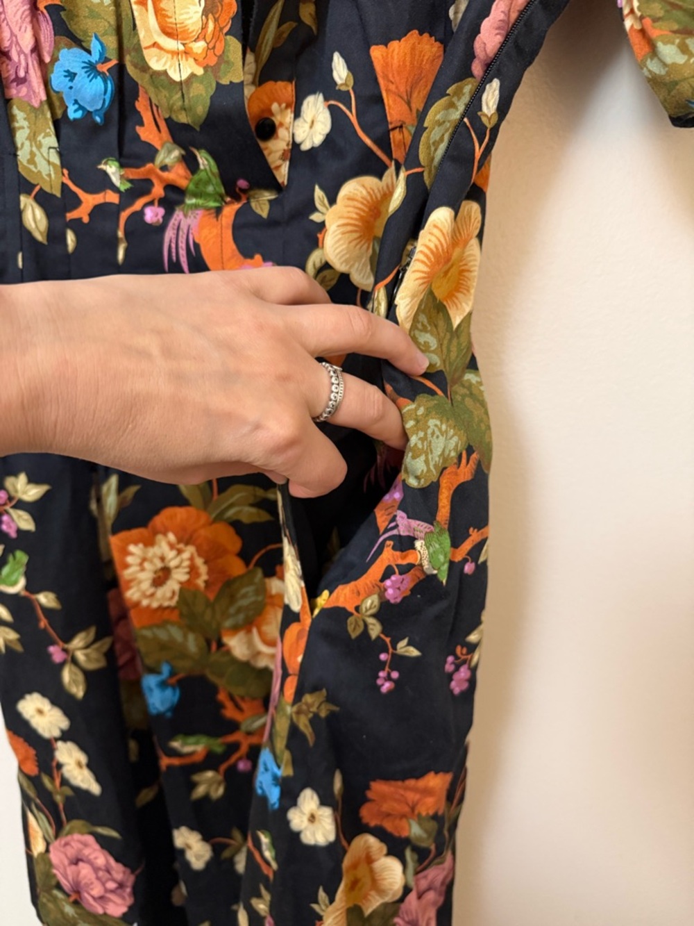 Tuckernuck Baroque Floral Delaney Short Puff Sleeve Maxi Dress - Picture 13 of 14